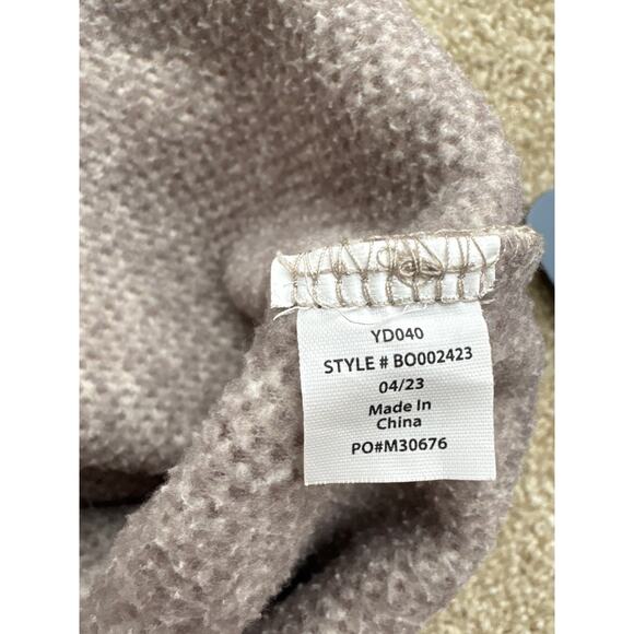 Balance Outdoor Collection Gray Fleece Vest Size L Zip Pockets Cozy - Picture 4 of 5